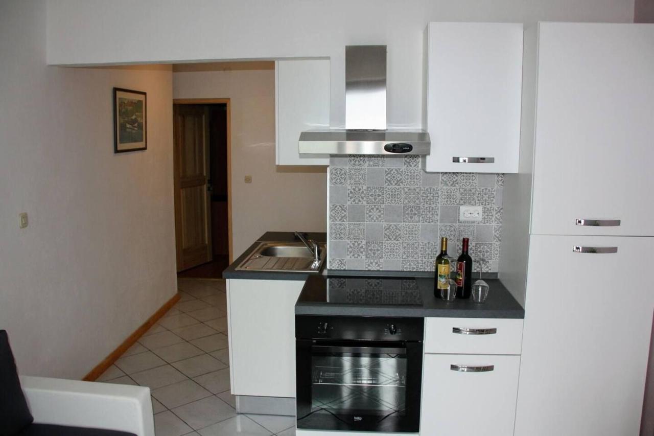 Apartments And Rooms Barbara Lastovo Exterior foto